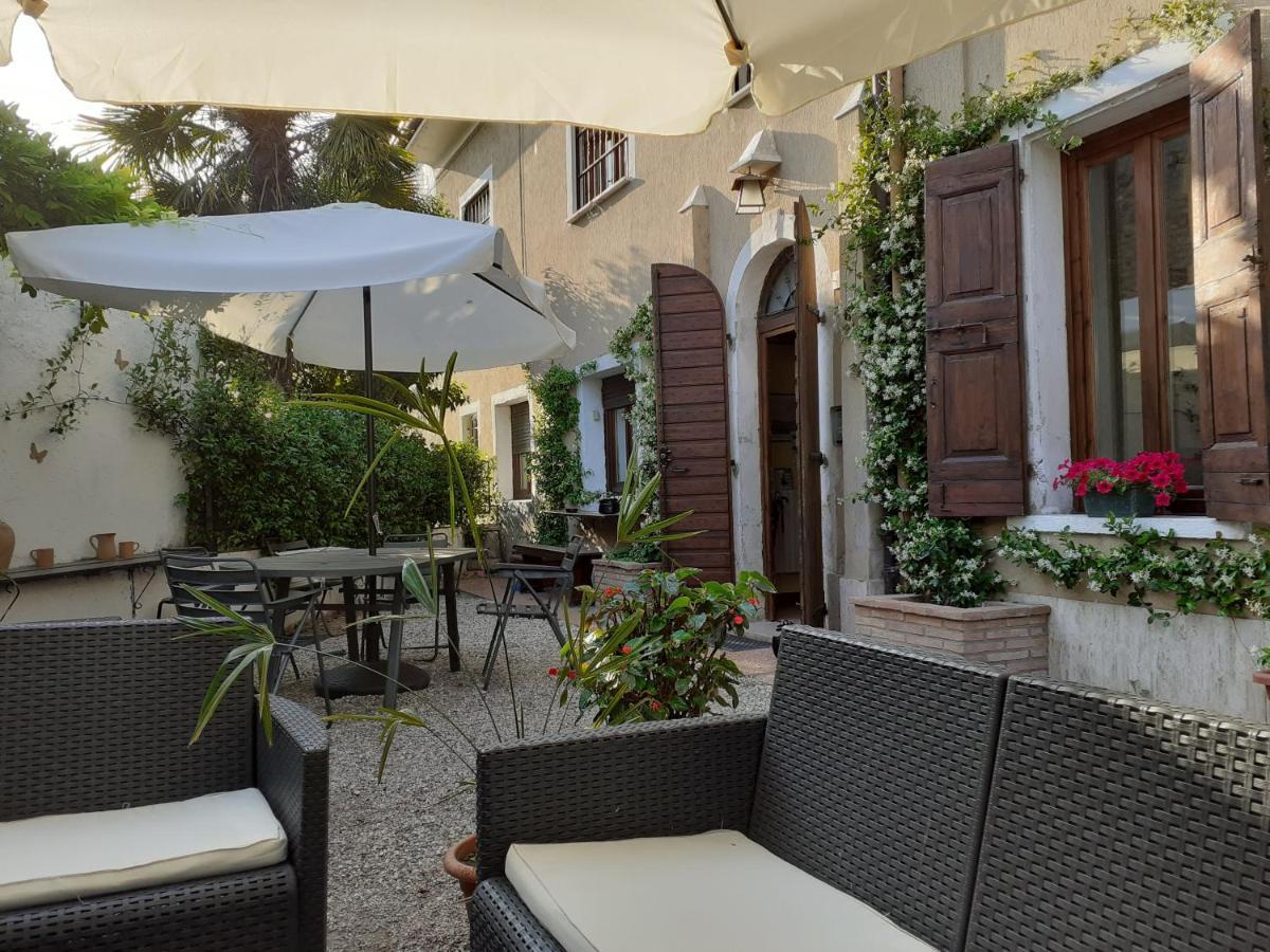 Residenza La Dimora Imperfetta Hotel Salionze ภายนอก รูปภาพ